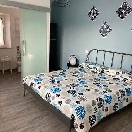 לינה וארוחת בוקר La Grancia קיארוואלה